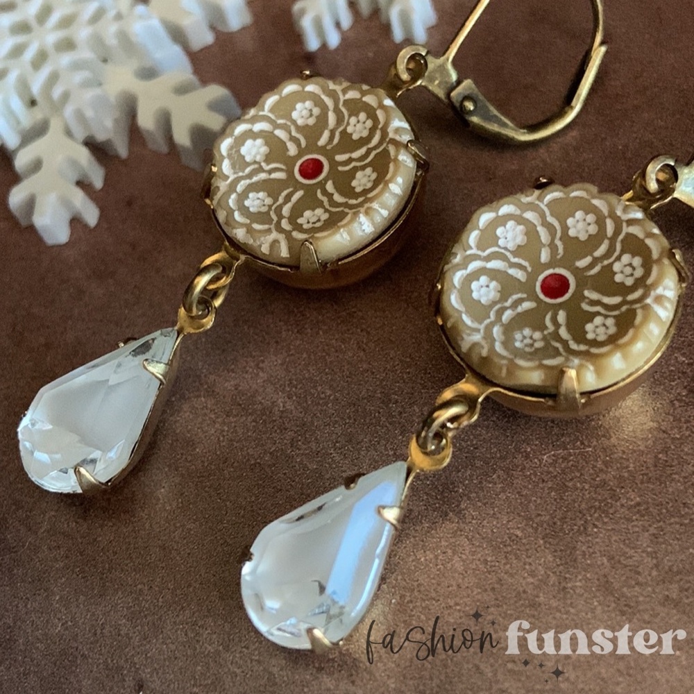 Antique Gingerbread Glass Cookie Button Givre Crystal Christmas Holiday Earrings - Picture 5 of 7